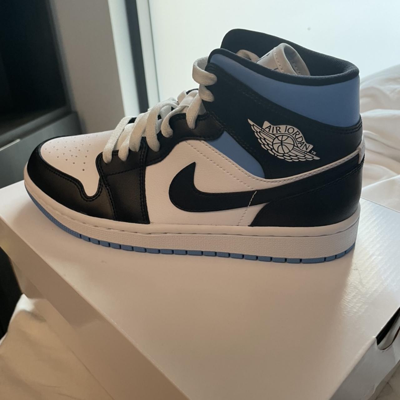 wmns air jordan 1 mid white blue