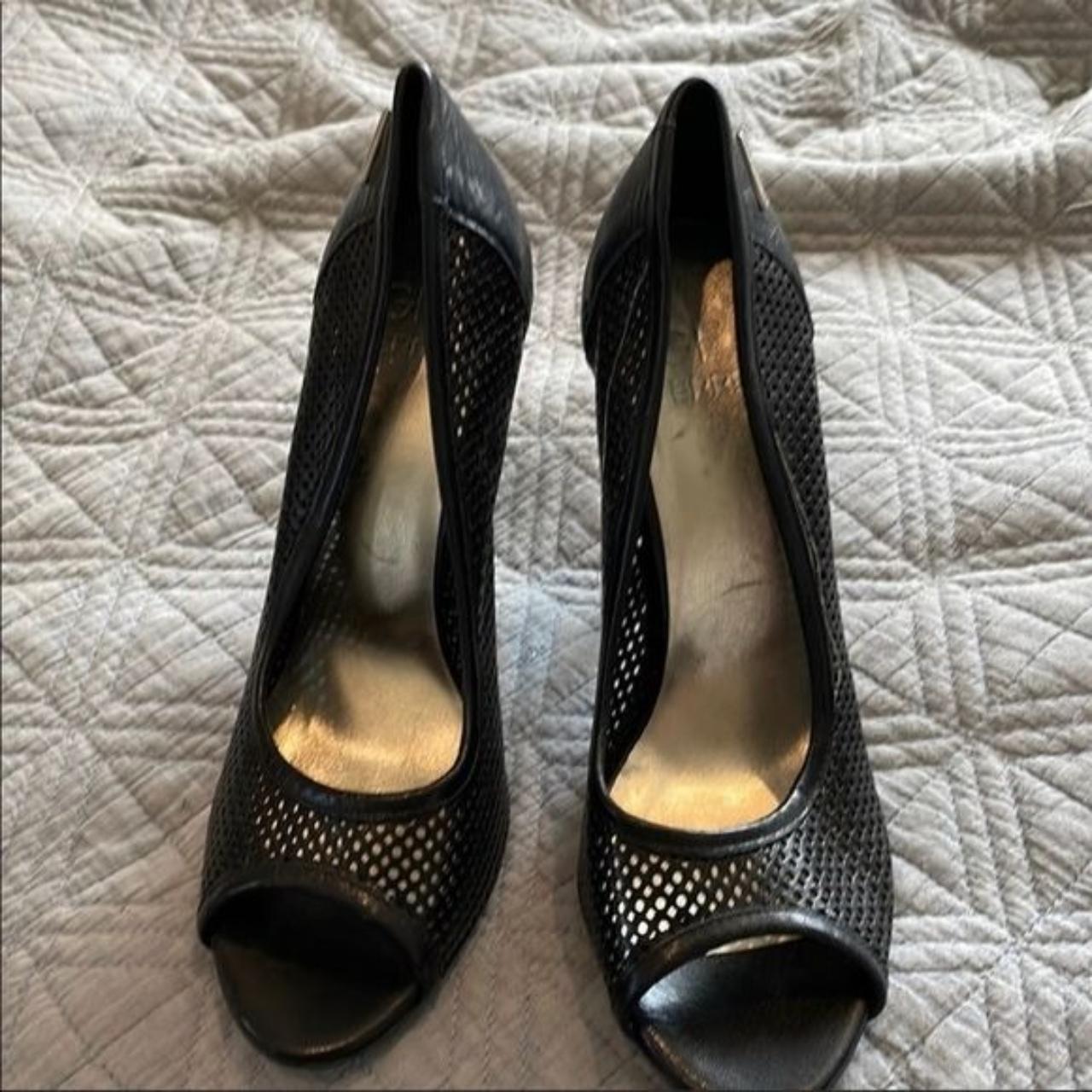 Iconic sales black heels