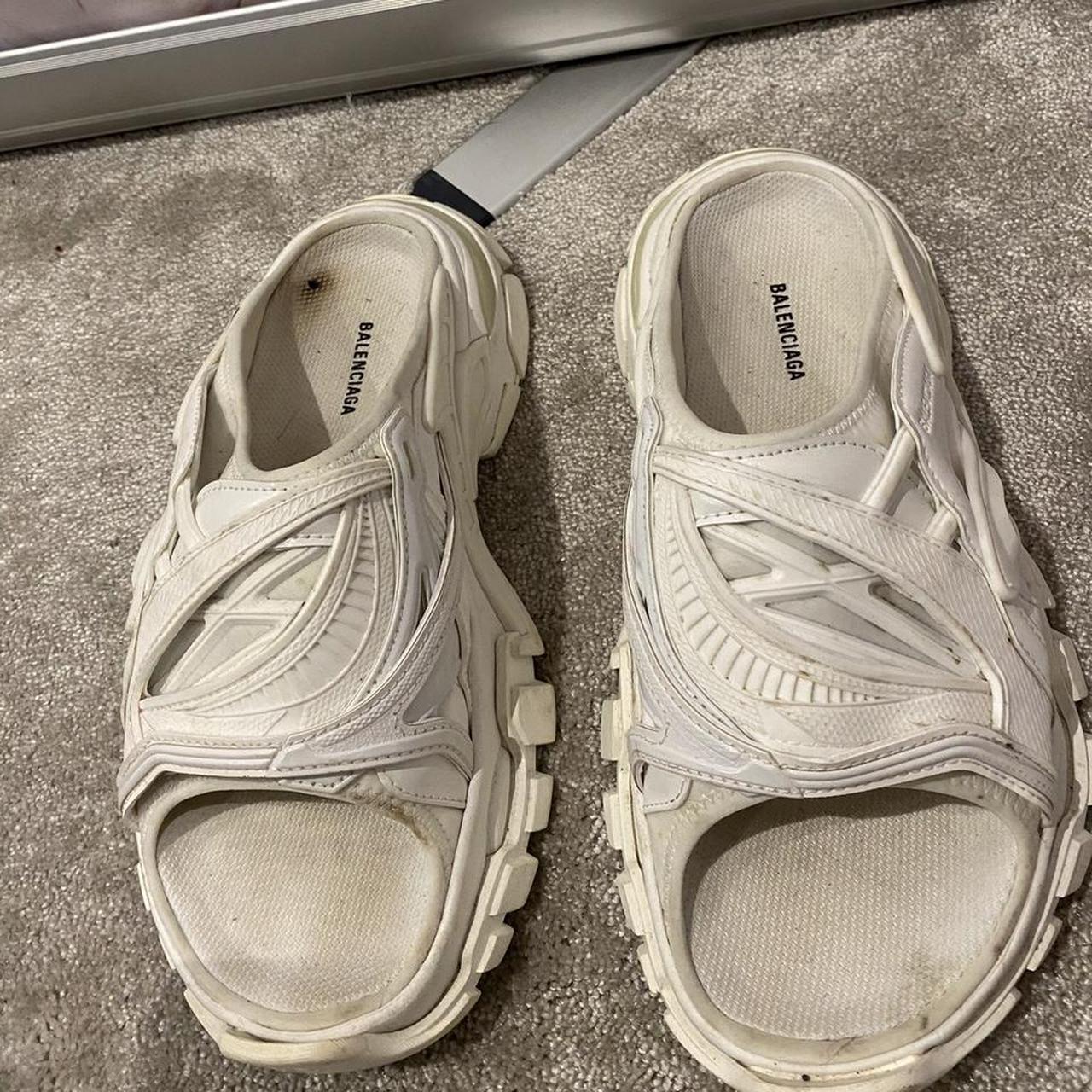 Women's Slides (2)