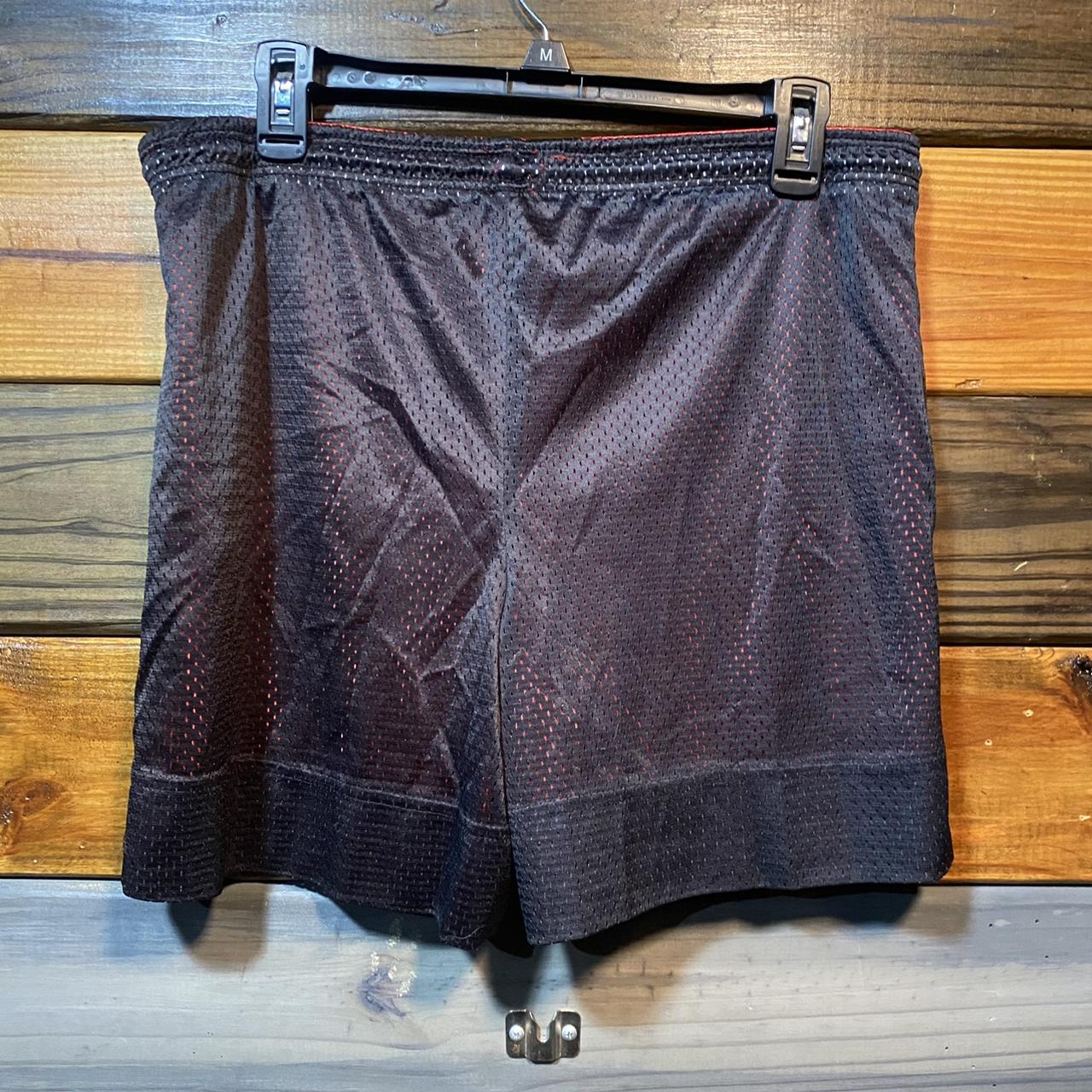 Converse Men's Red and Black Shorts (3)