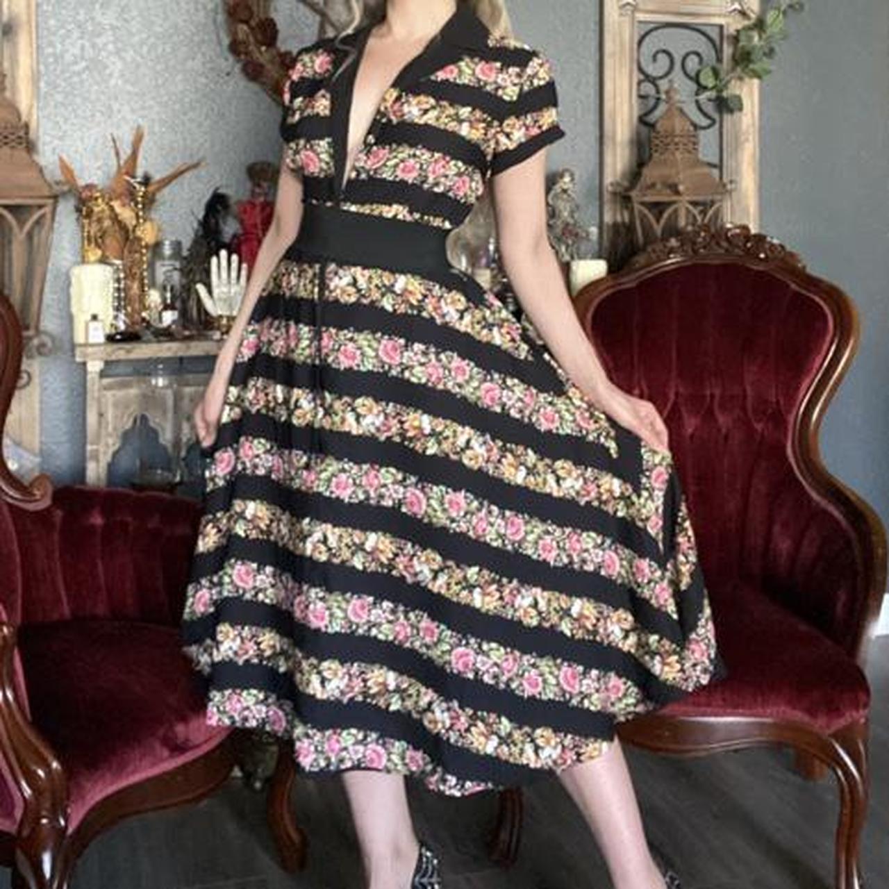 Unique Vintage Swing dress. Super flirty and... Depop