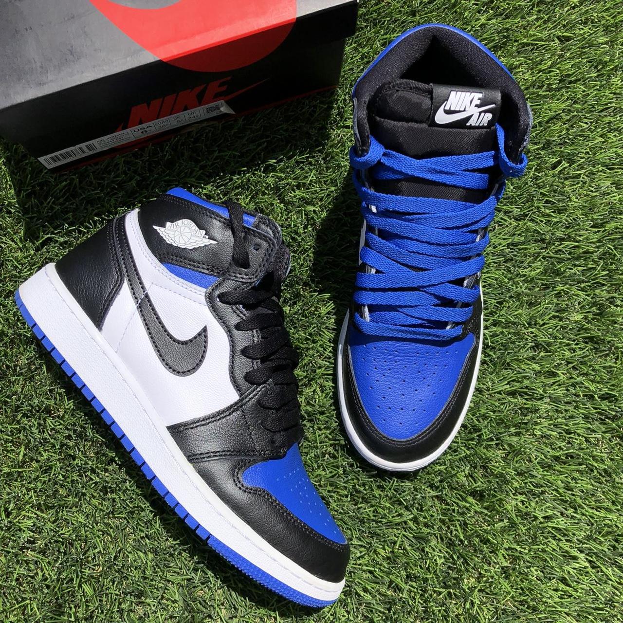 nike air jordan blue and white womens