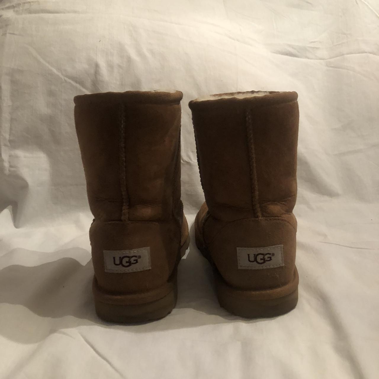 Kids Classic II Chestnut Brown Ugg S Just Marked Depop   P0 