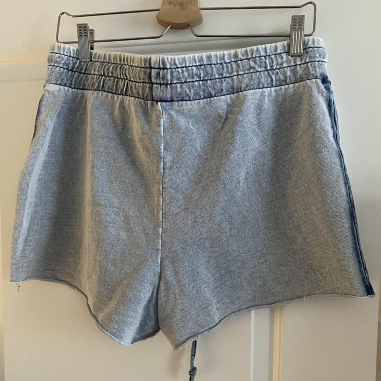 Z Supply Women's Blue Shorts | Depop