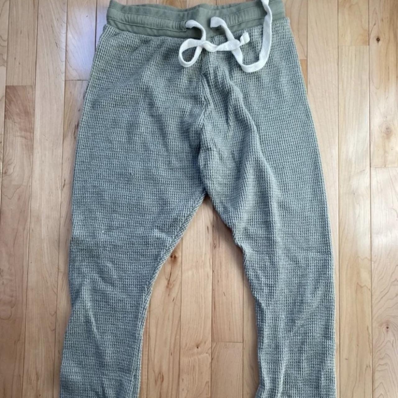 item listed by ellacoco19