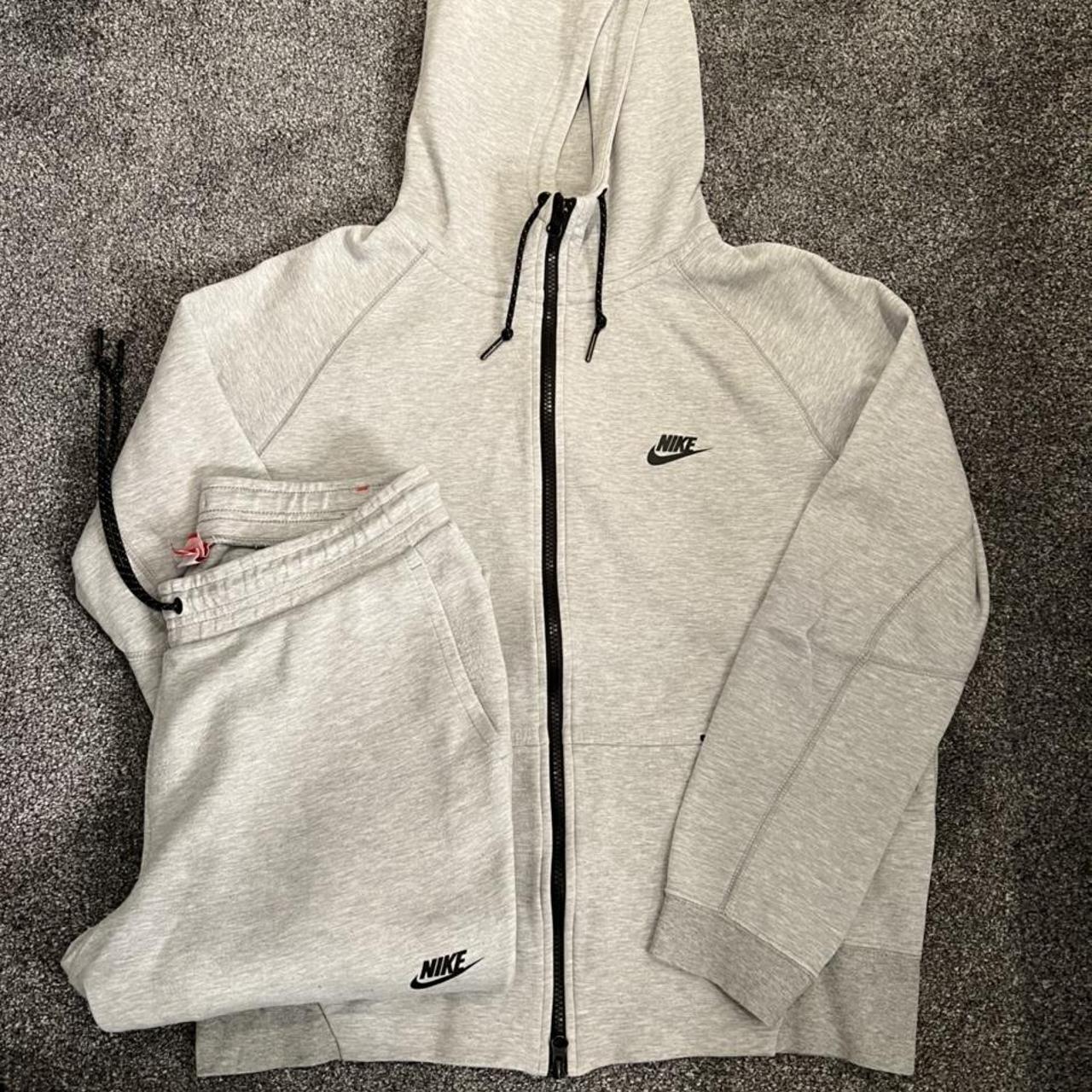 buy nike tech fleece tracksuit