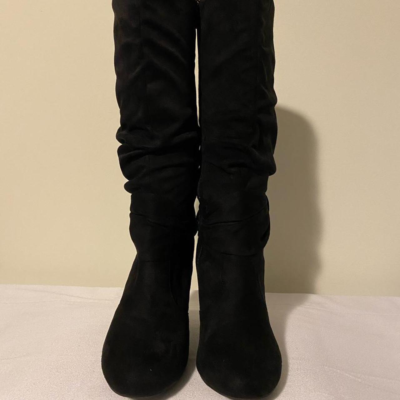 & Other Stories Women's Black Boots | Depop