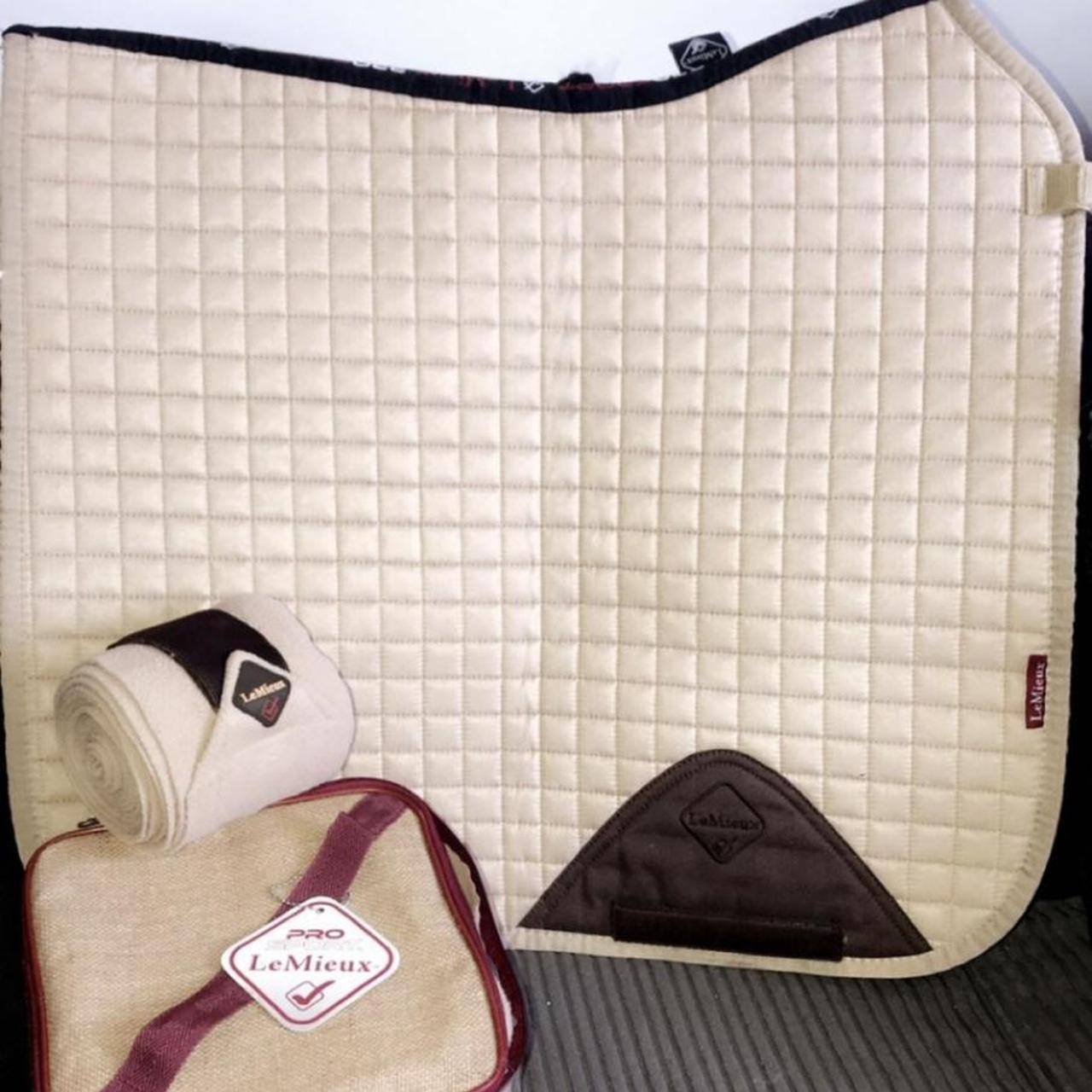 Le mieux beige large saddle pad, used once in 3... Depop