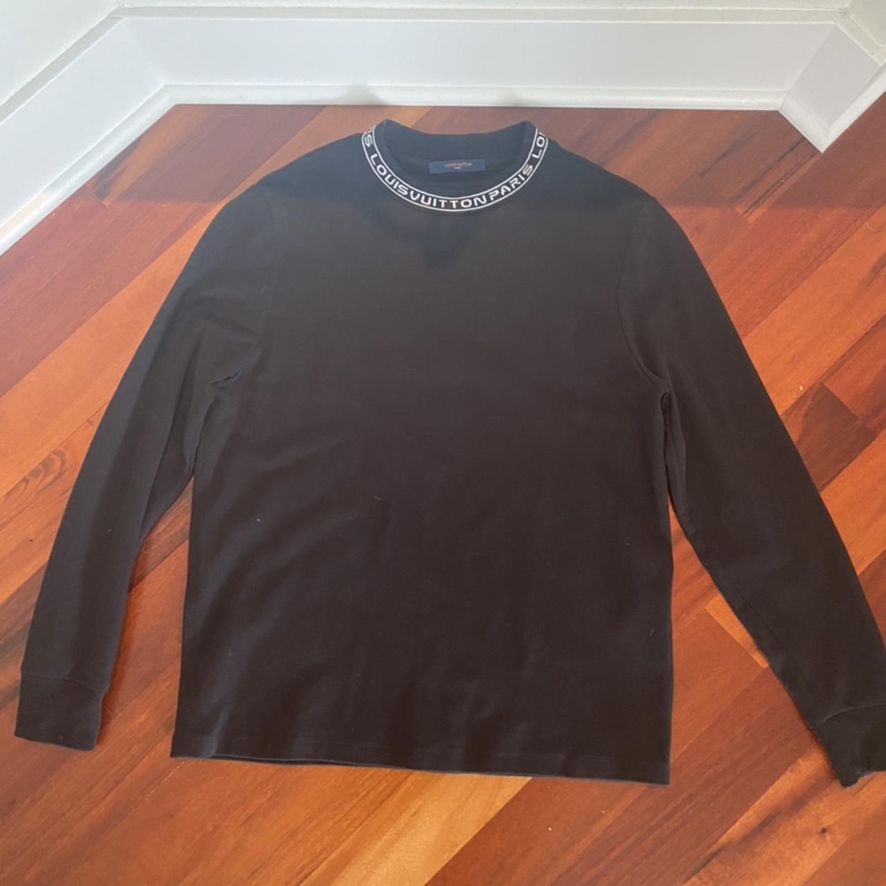 Louis Vuitton long sleeve in great condition - Depop