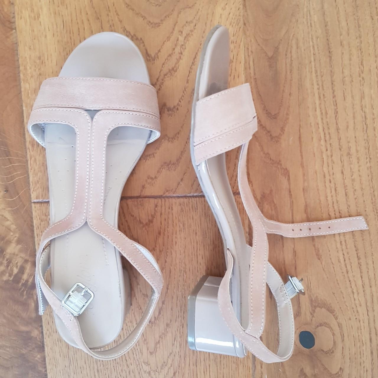 Nude t hot sale bar sandals