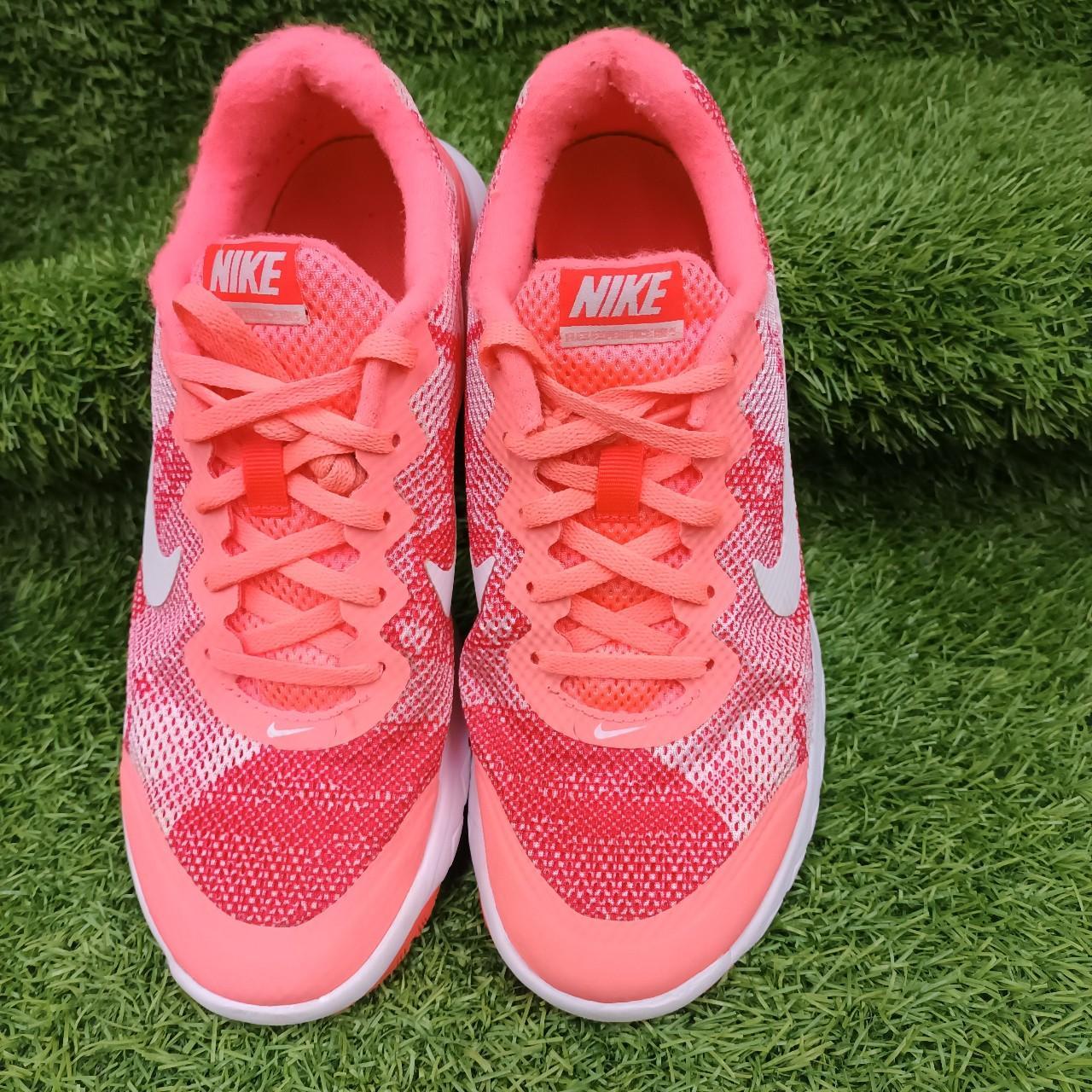 Nike flex hotsell womens pink