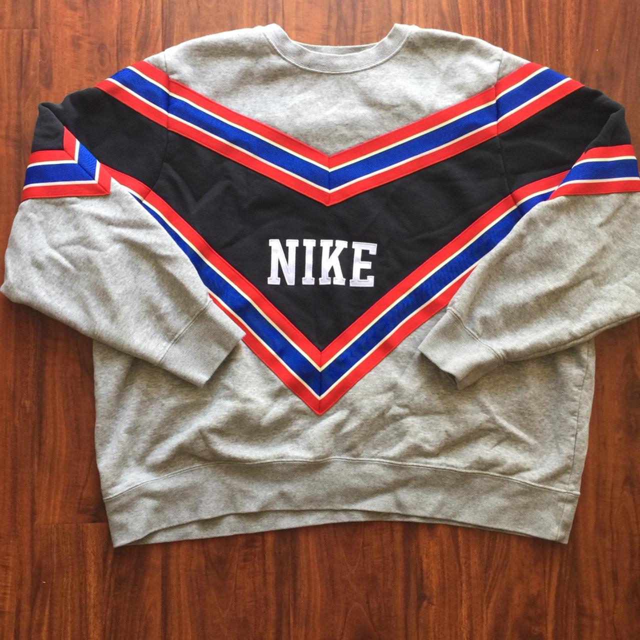 oversized vintage nike sweatshirt