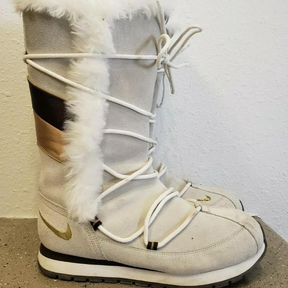 Nike 2024 fur boots