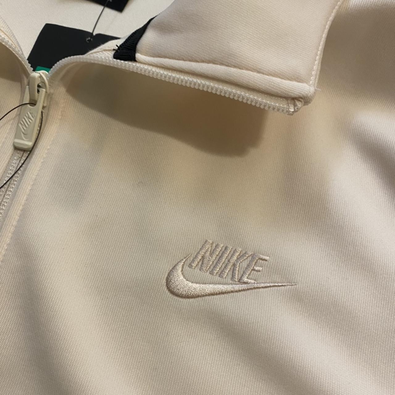 Nike Men's Cream Jacket (2)