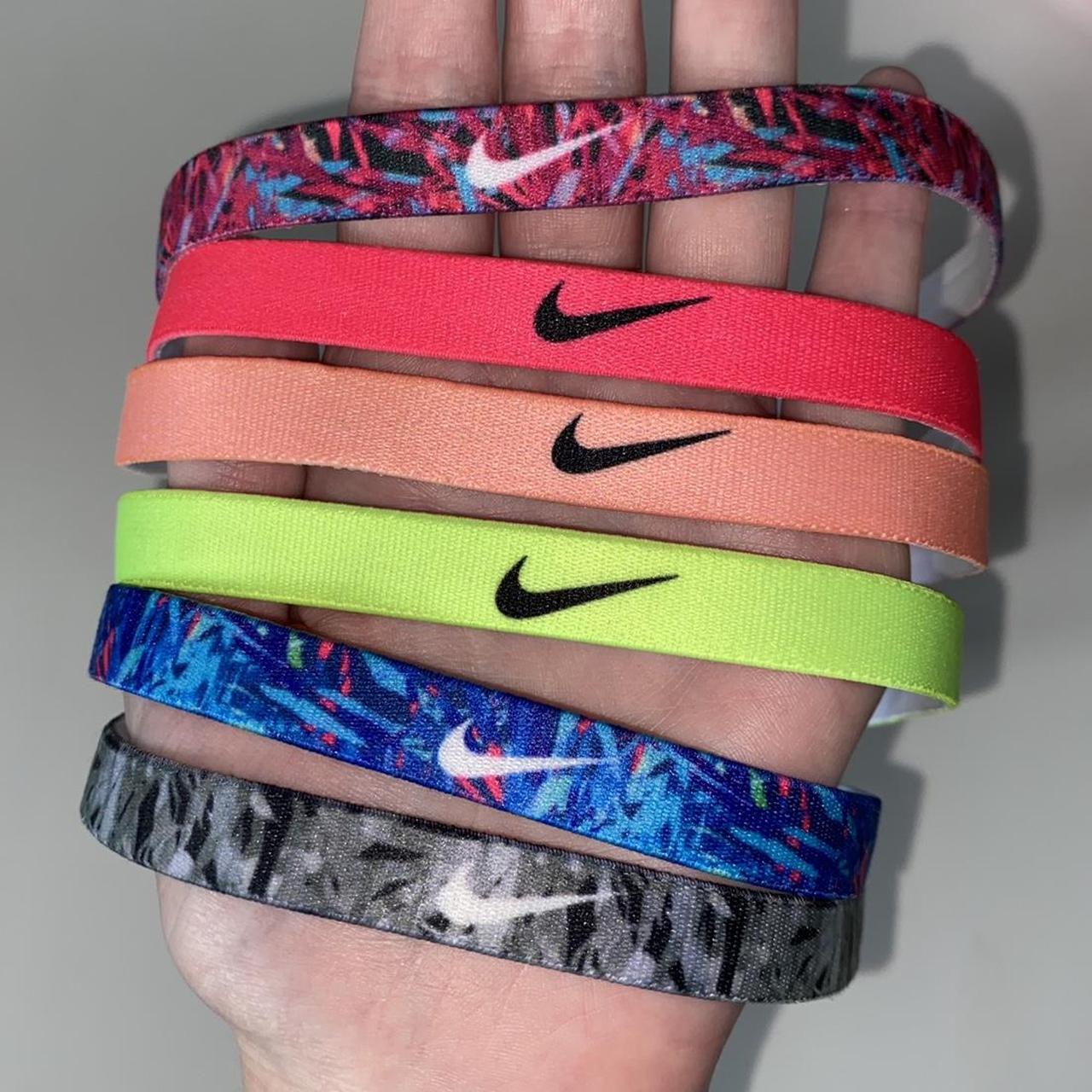 6 Nike headbands. Never worn. 7 + shipping Depop