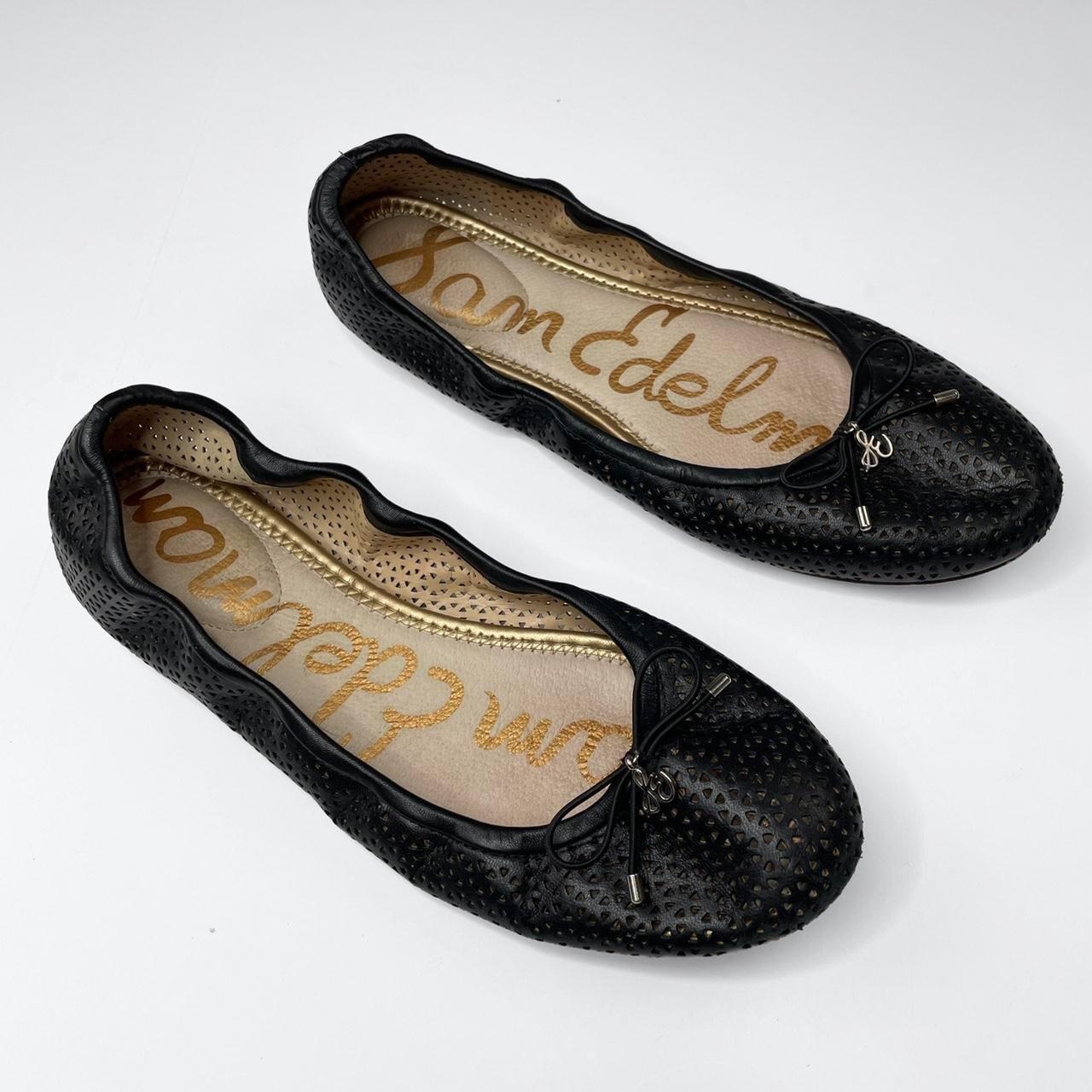 Product Image 1 - Black Bow Ballet Flat 

Classic