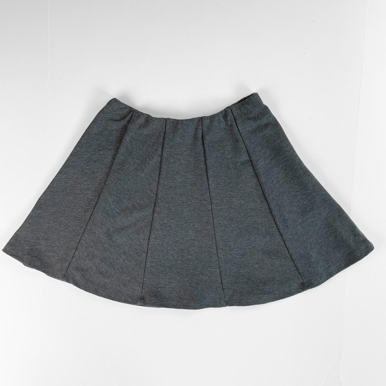 Product Image 1 - Pleated Mini Skirt

Cutest little grey