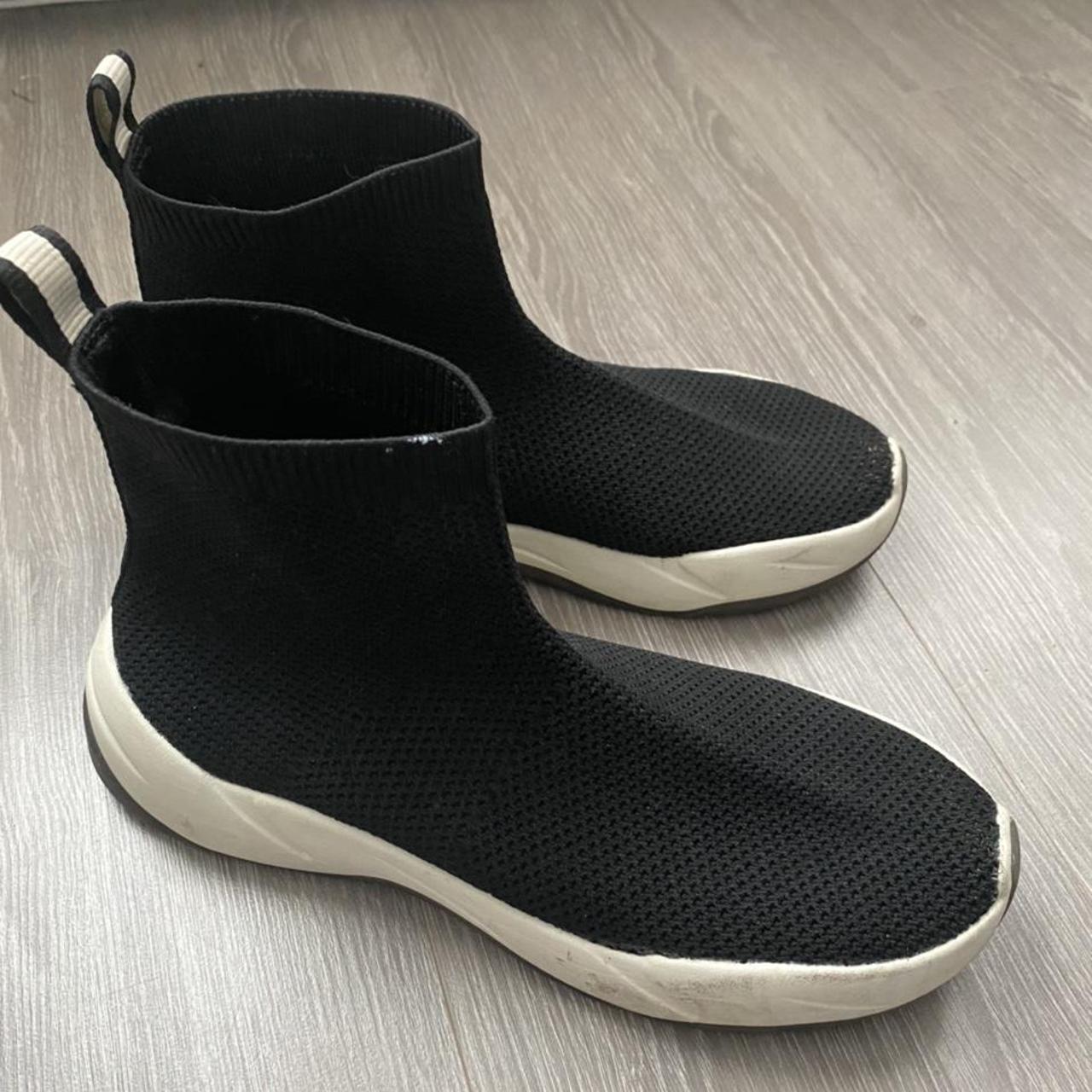 High Top Elastic Sports Shoes Casual Clunky Sneaker Women Shoes - China  Women's Fashion Sneakers and Comfortable Sneaker Shoes price |  Made-in-China.com