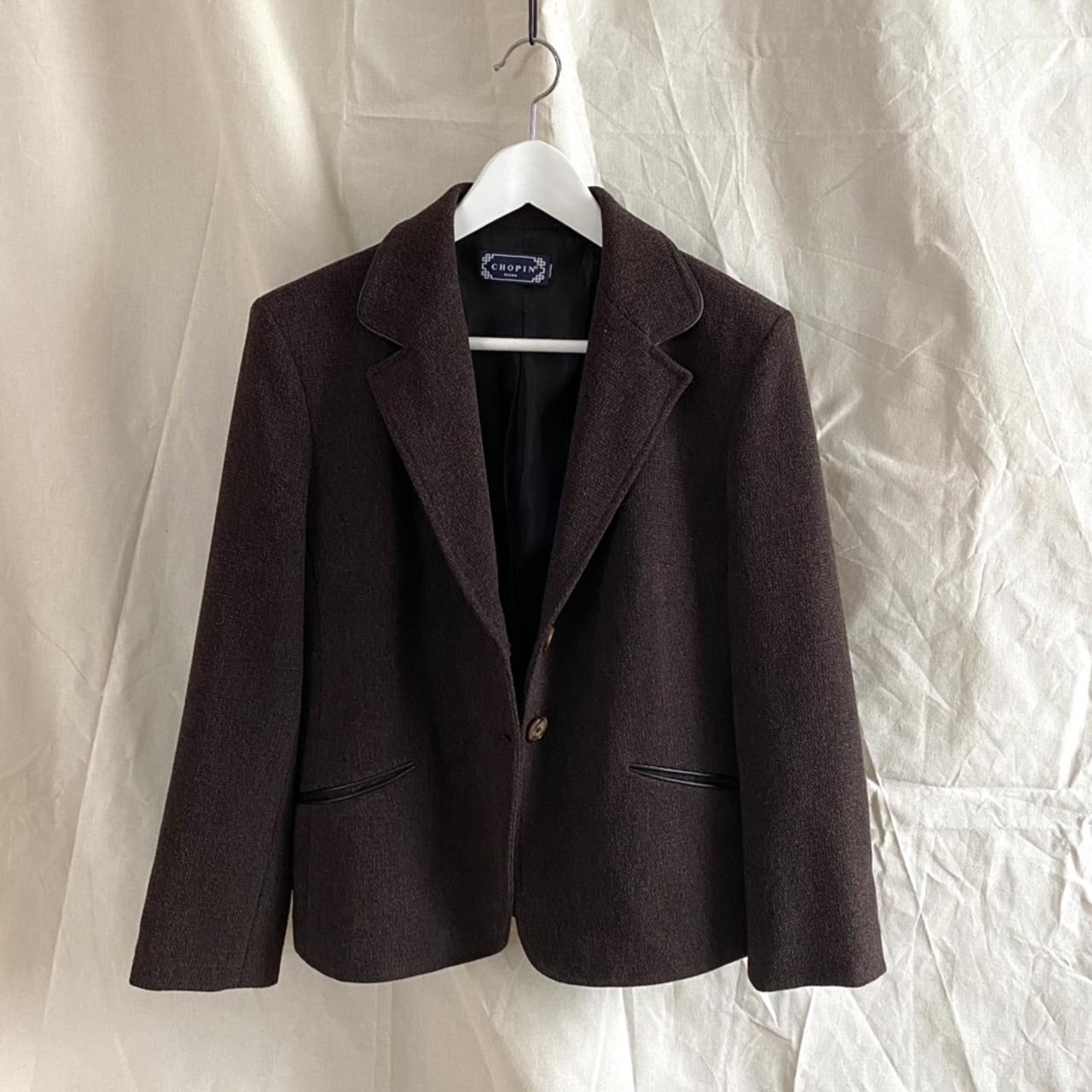 I sell this unique and stylish 80s/90s tweet vintage... - Depop