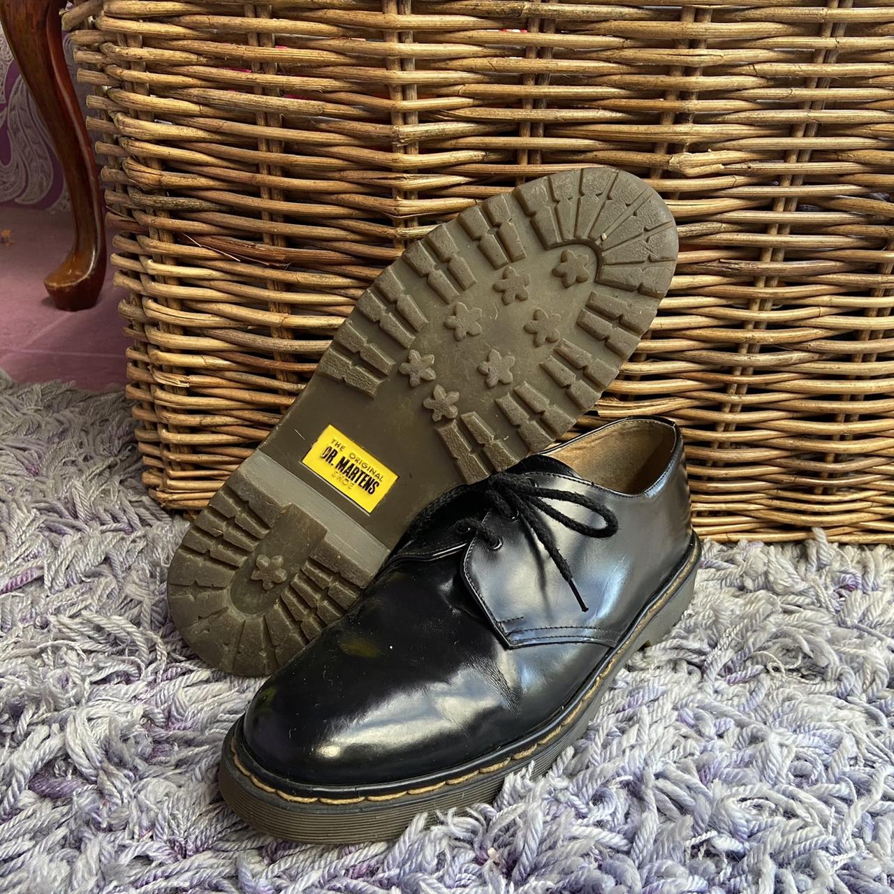 Doc cheap martens basket