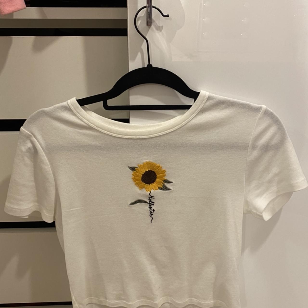 hollister sunflower baby tee, super cute just not