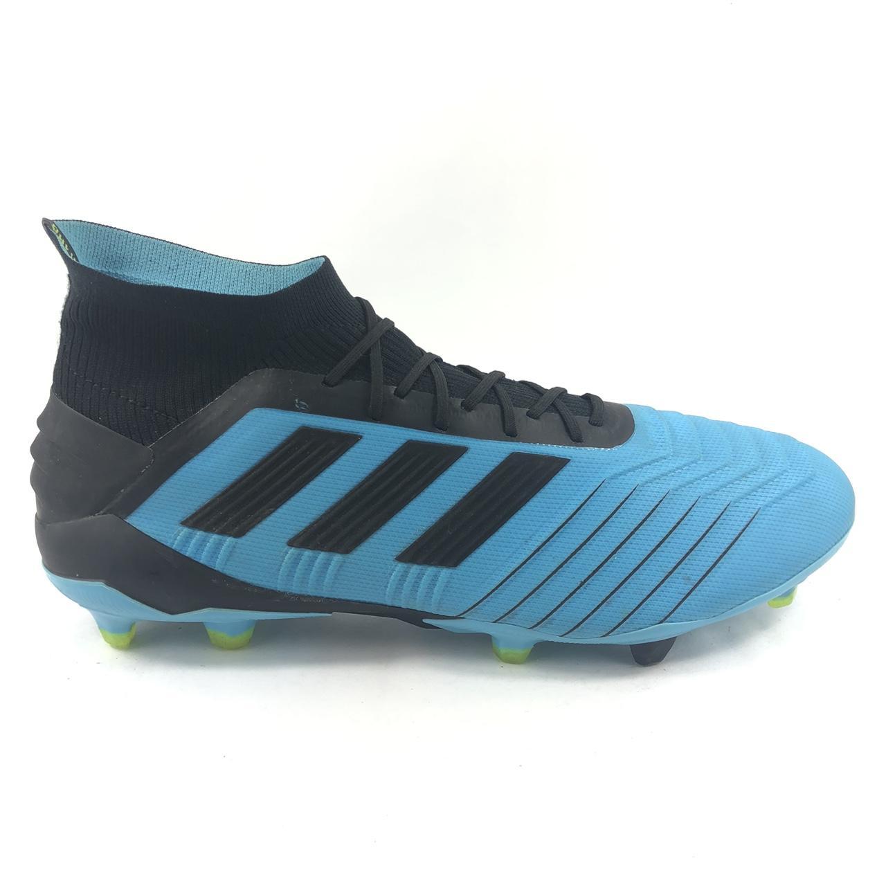 Adidas Men's Blue and Black Boots | Depop