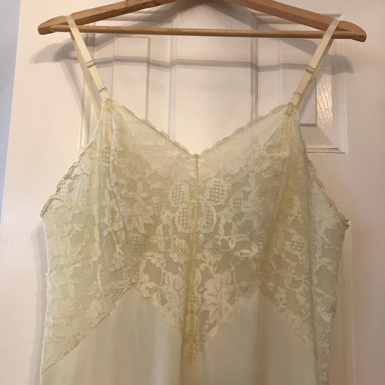 Vanity Fair Women's Cream Panties | Depop