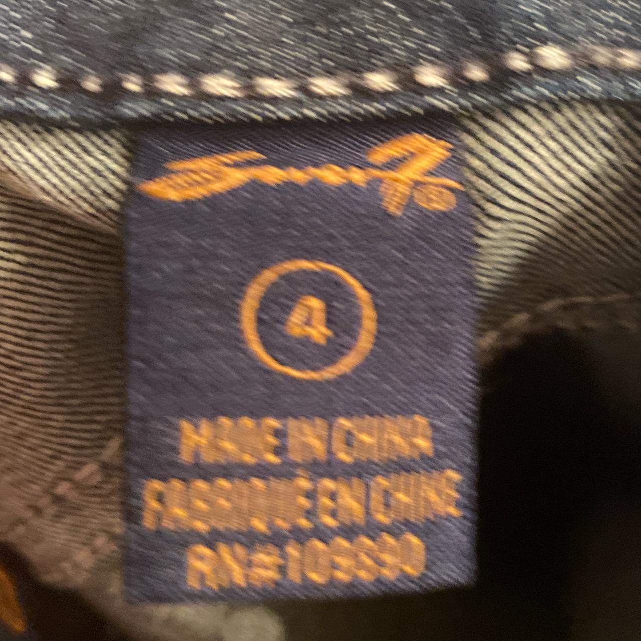 Product Image 4 - Seven7 jeans. Size 4 

Message