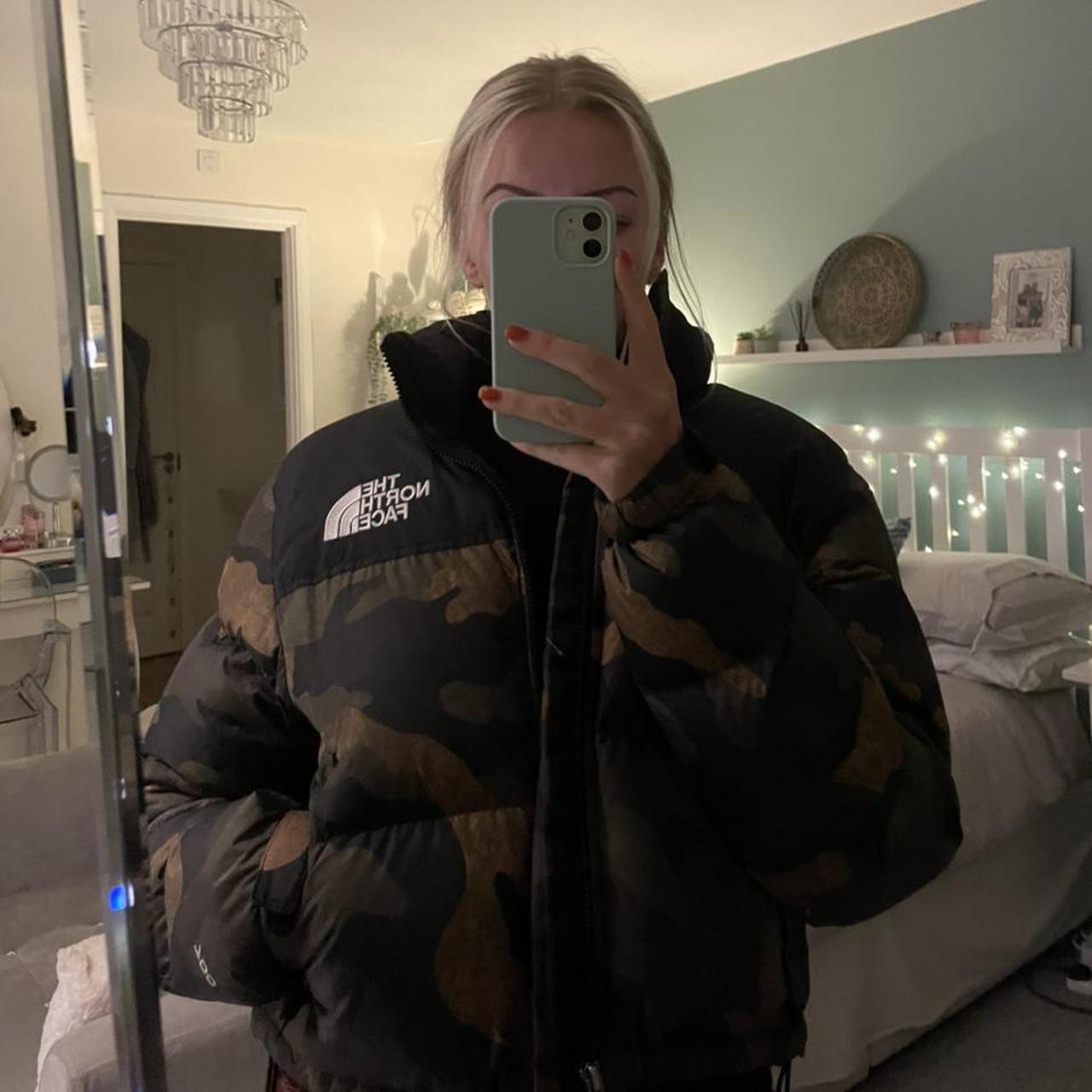 the north face nuptse crop 700