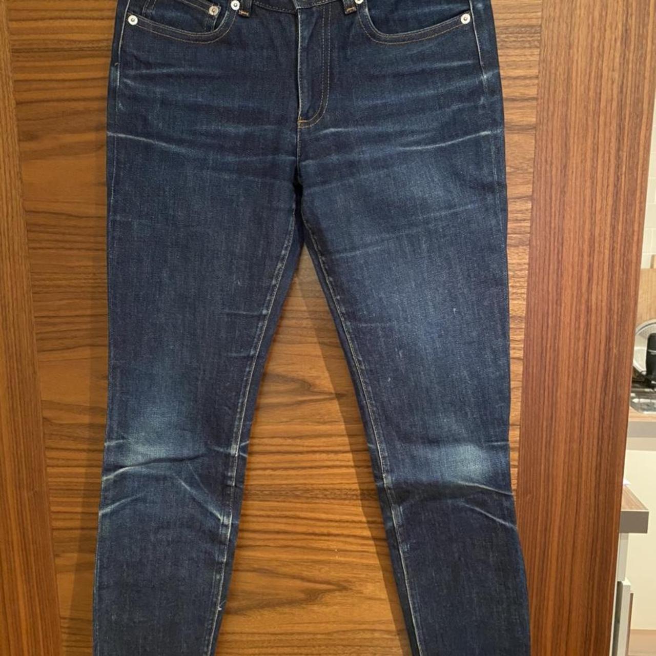 APC jean moulant Good condition, worn out obviously - Depop
