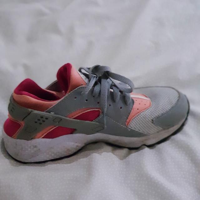 Air Huarache Nike peach pink and grey Nike Depop