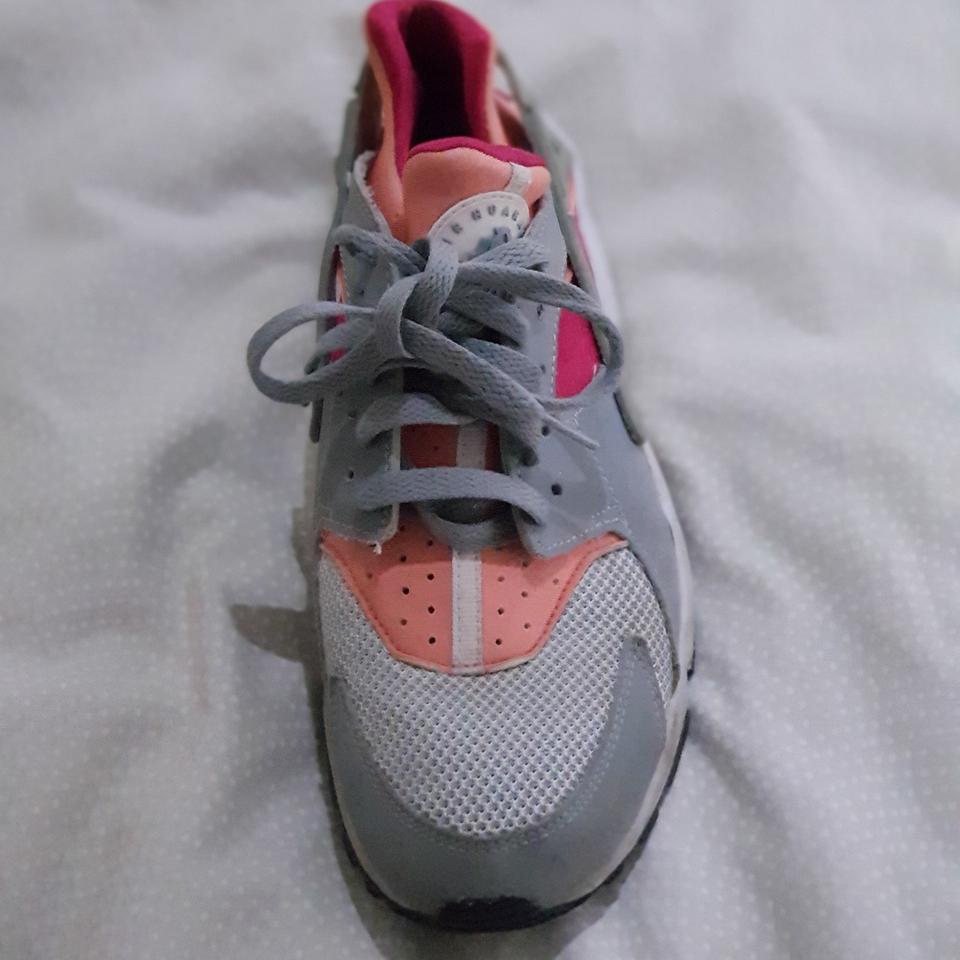 Nike Air Huarache Run Women's Pink Suede - Depop