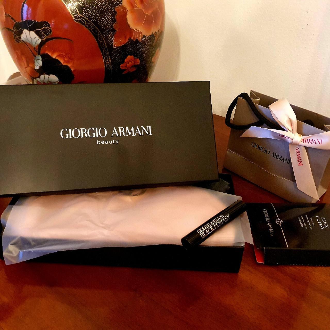GIORGIO ARMANI pochette beauty case in Depop