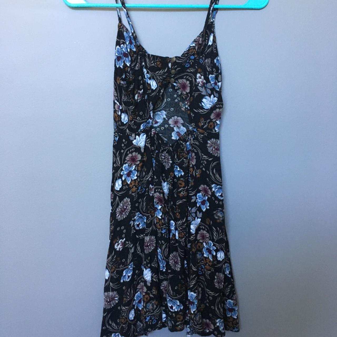 Cutest floral American eagle dress Size xxs Has a... - Depop