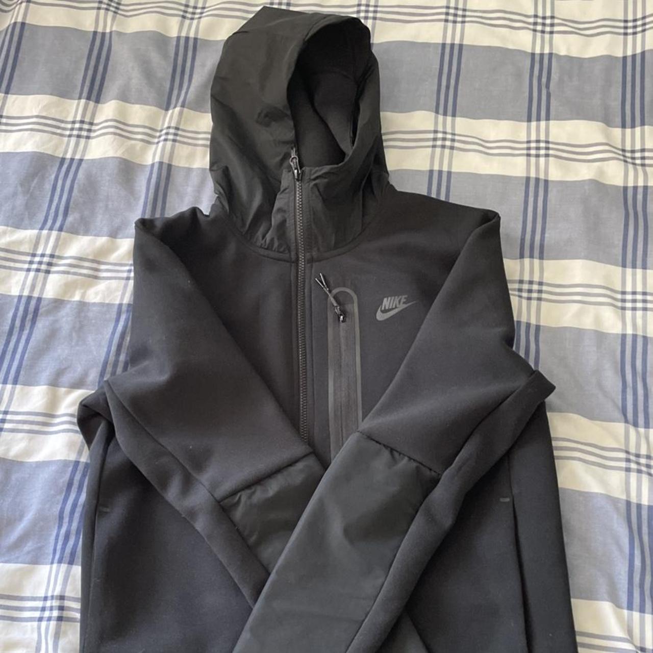 Nike Men's Hoodie | Depop