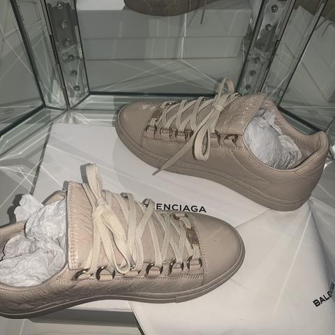 Balenciaga arena low on sale beige