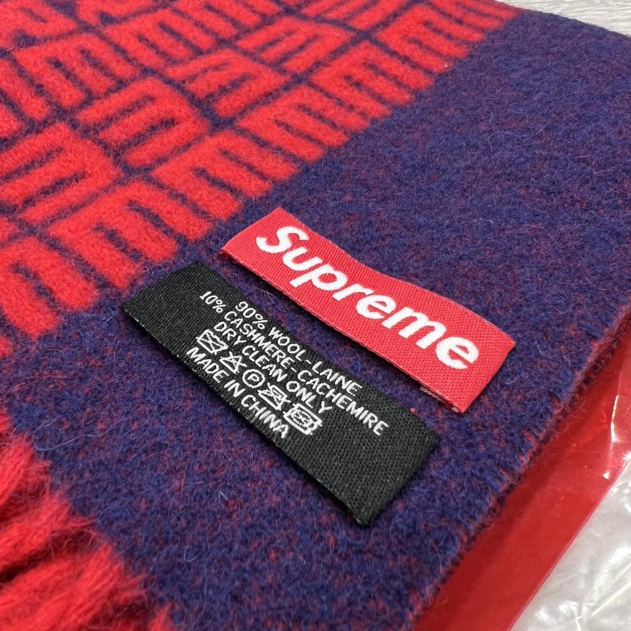 FRESH IN 📦 , We present to you the Supreme Logo...