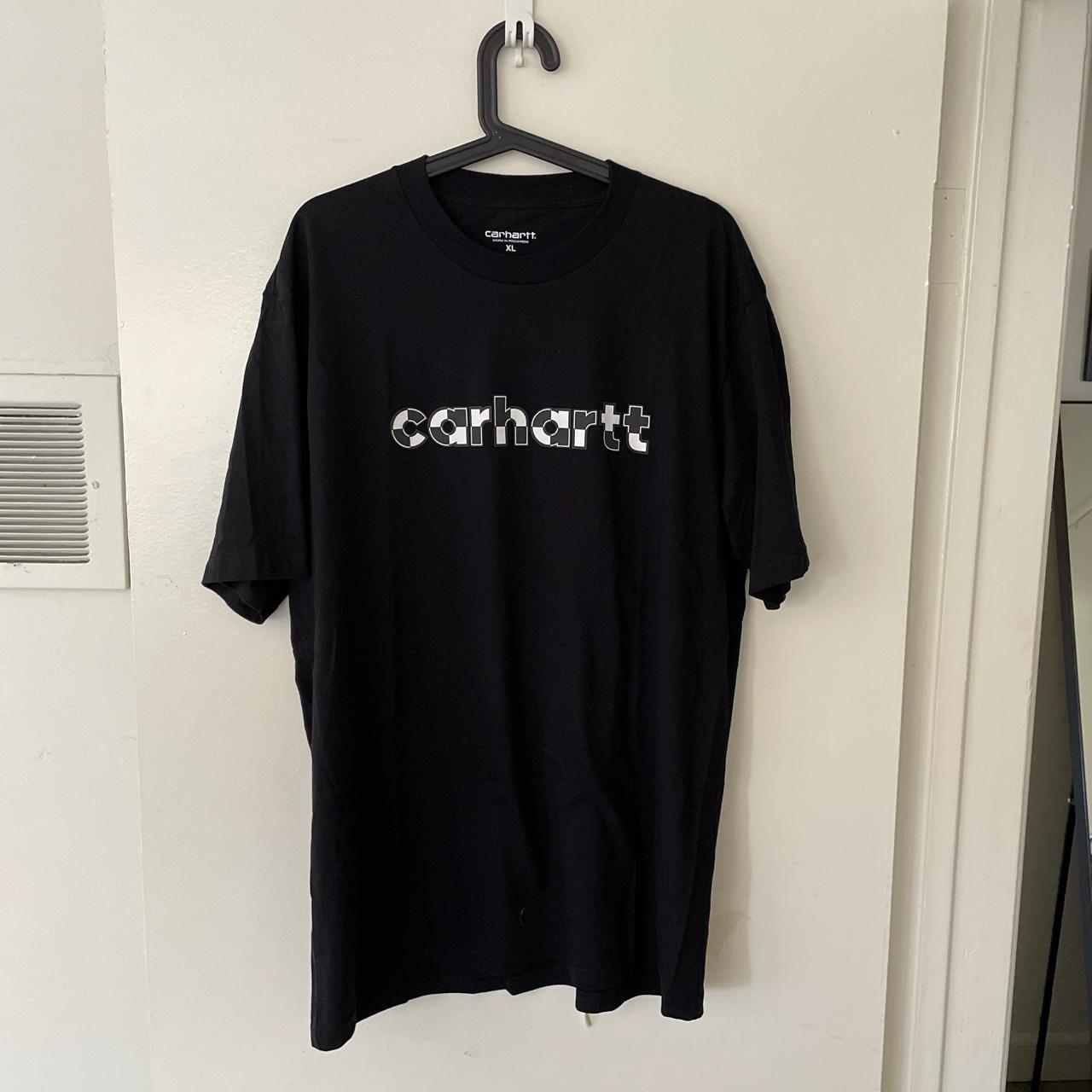 Carhartt WIP Men's T-shirt | Depop