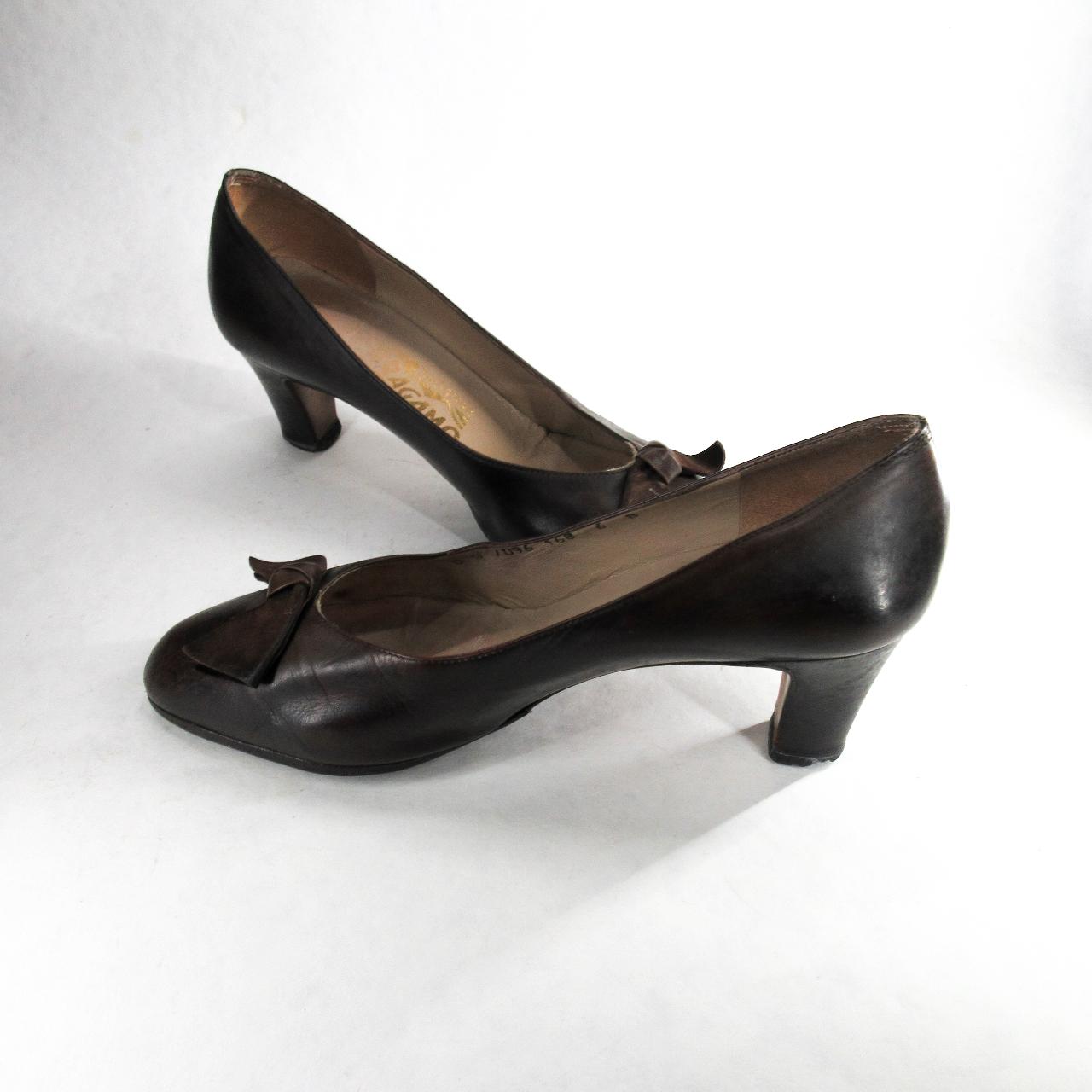 Vintage SALVATORE FERRAGAMO Brown Heels Bow Vintage... - Depop
