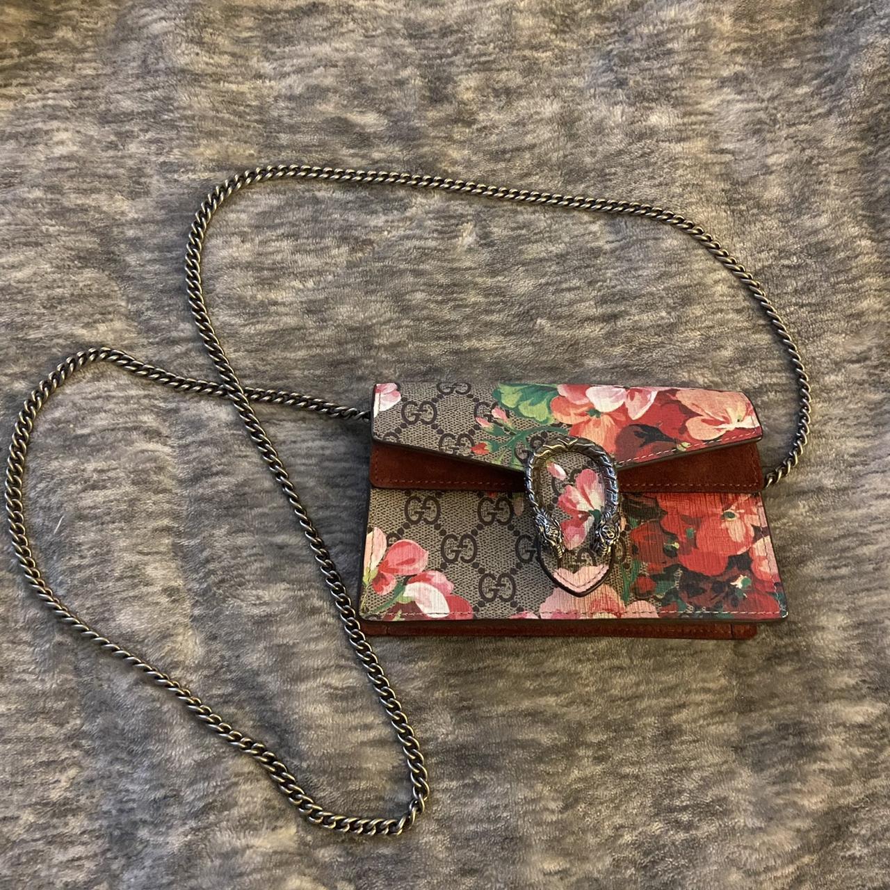 Gucci GG Supreme blooms pouch in pink. In excellent - Depop