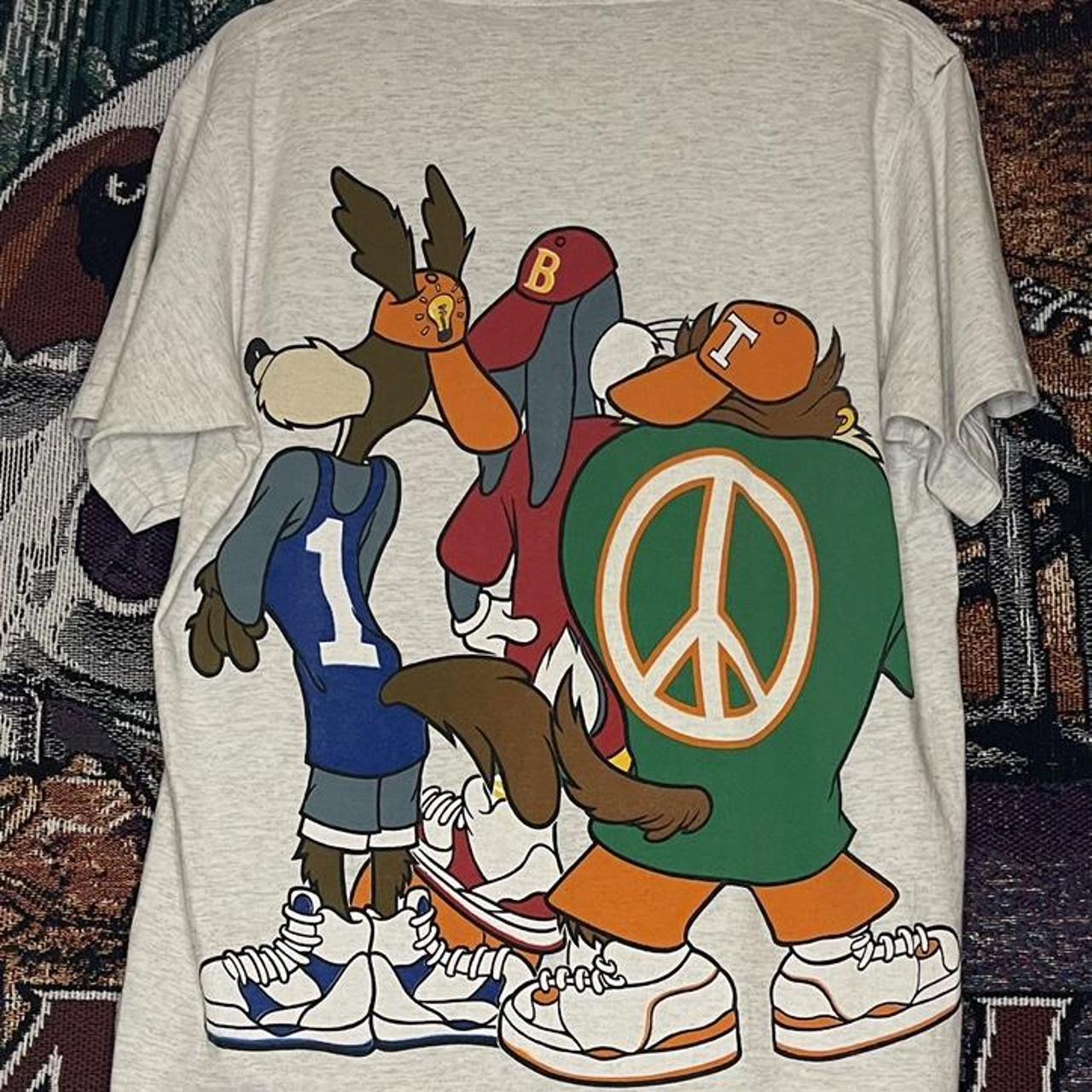Bioworld Looney Tunes Men's 90s Streetwear Characters Graphic Design T-Shirt (MG, XX-Large)