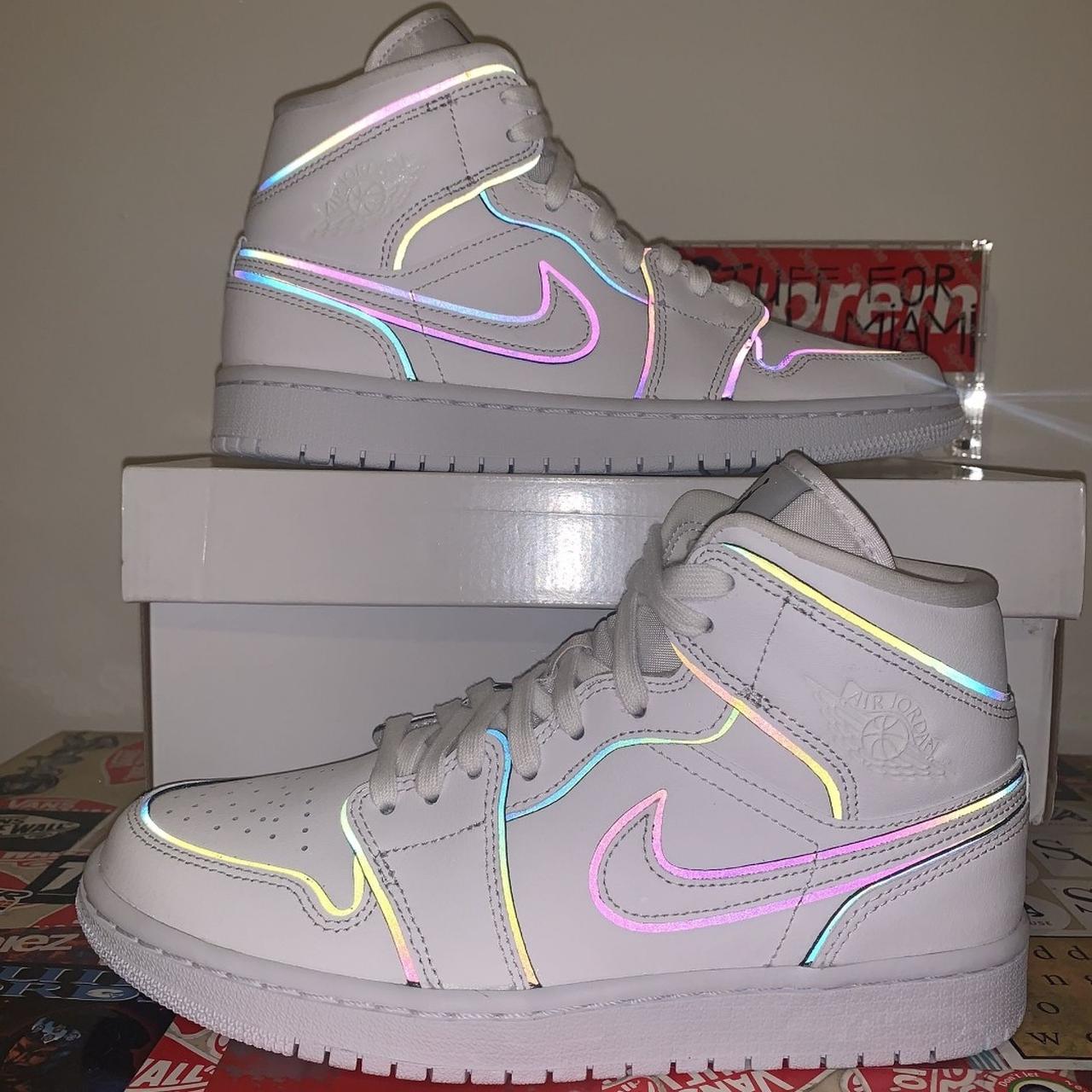 Air Jordan 1 mid Iridescent Reflective