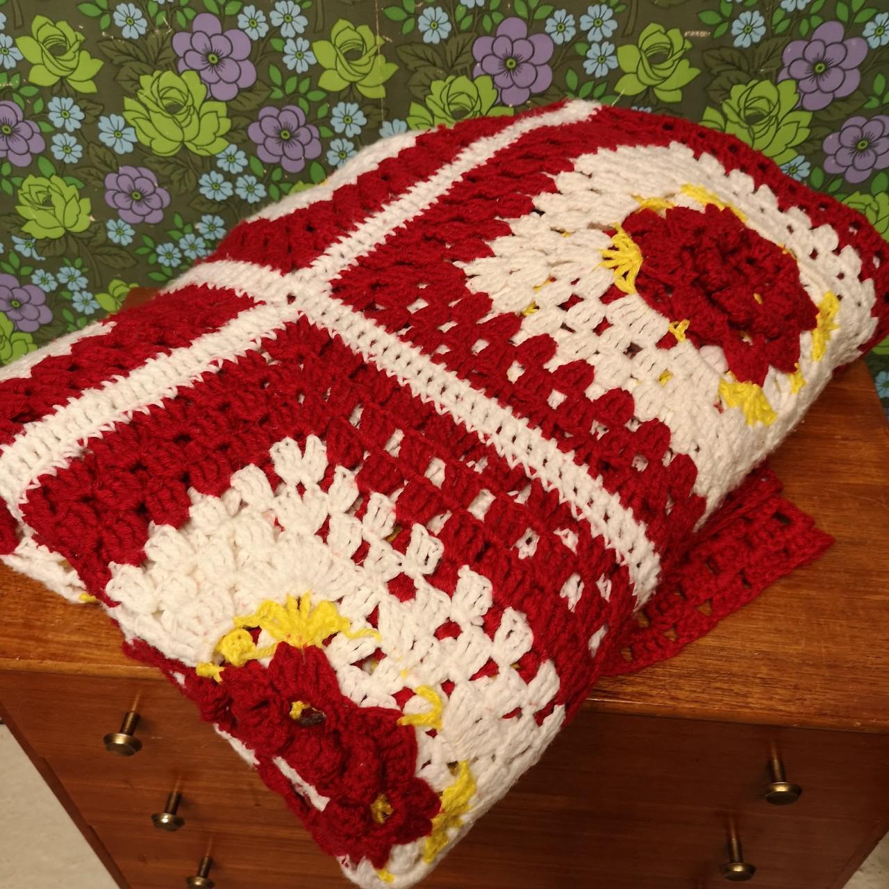 Lg Vintage Red Squares Flowers Knitted Crochet Wool... - Depop