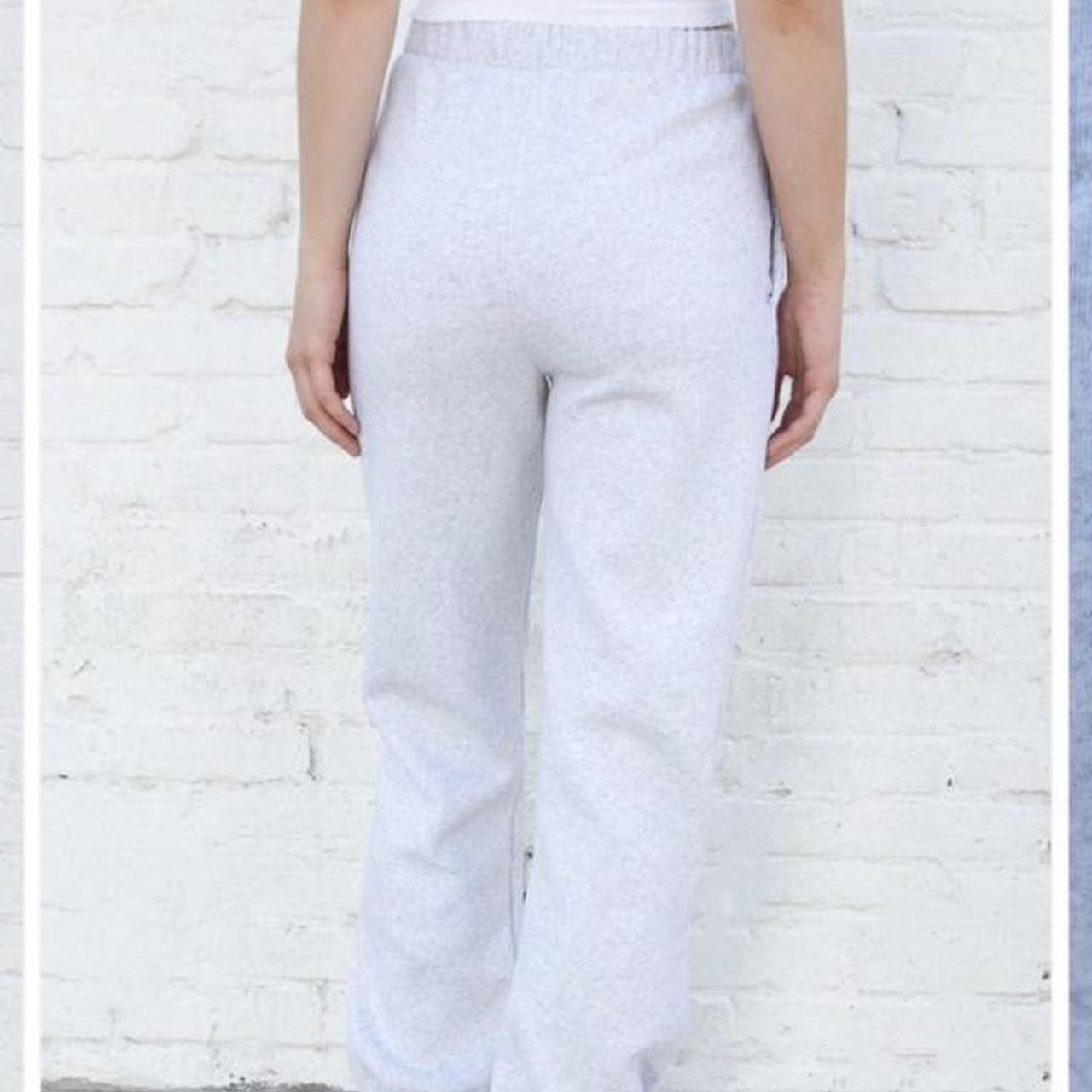 Brandy Melville light grey sweatpants in amazing... - Depop
