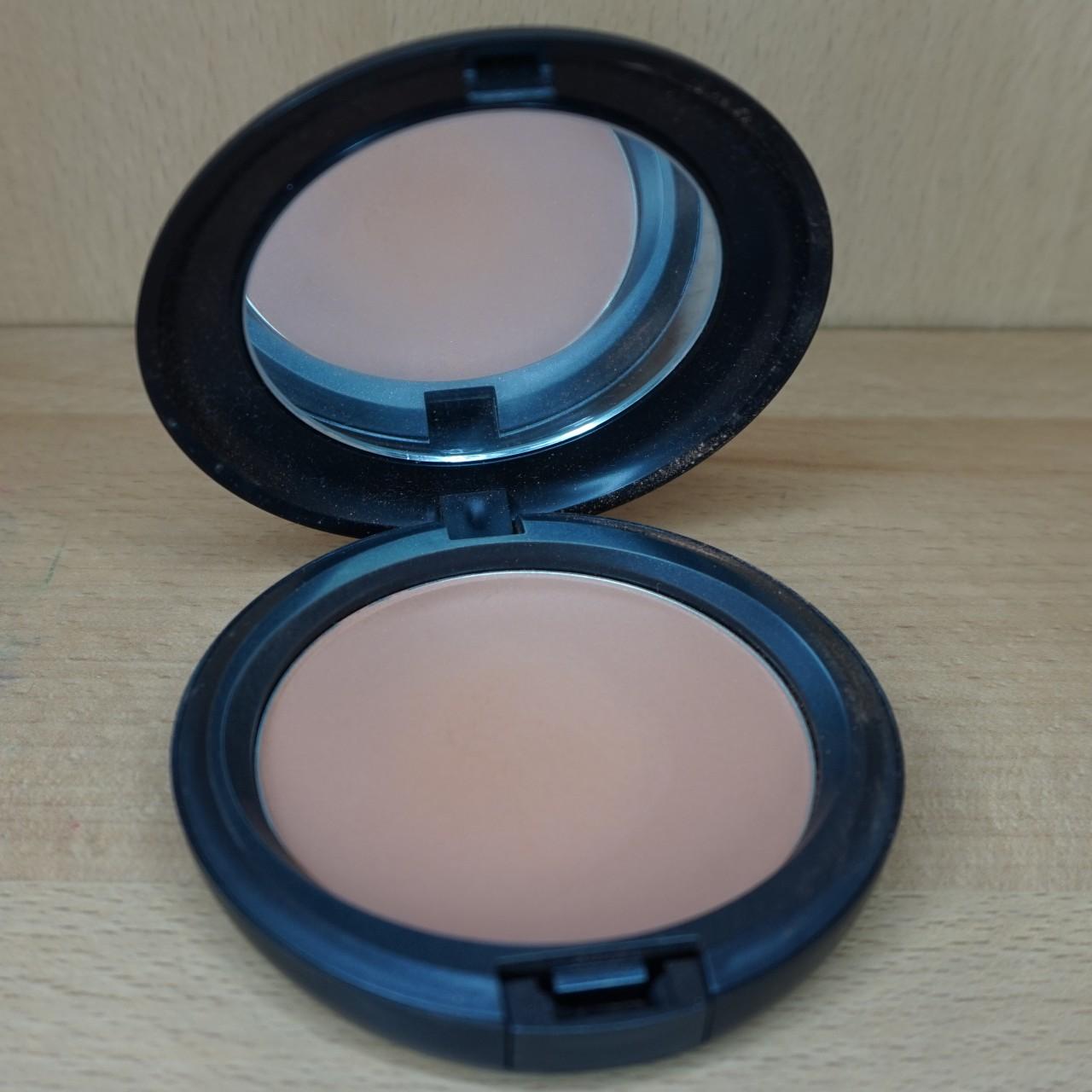 DISCONTINUED MAC COSMETICS Studio Careblend Pressed... Depop