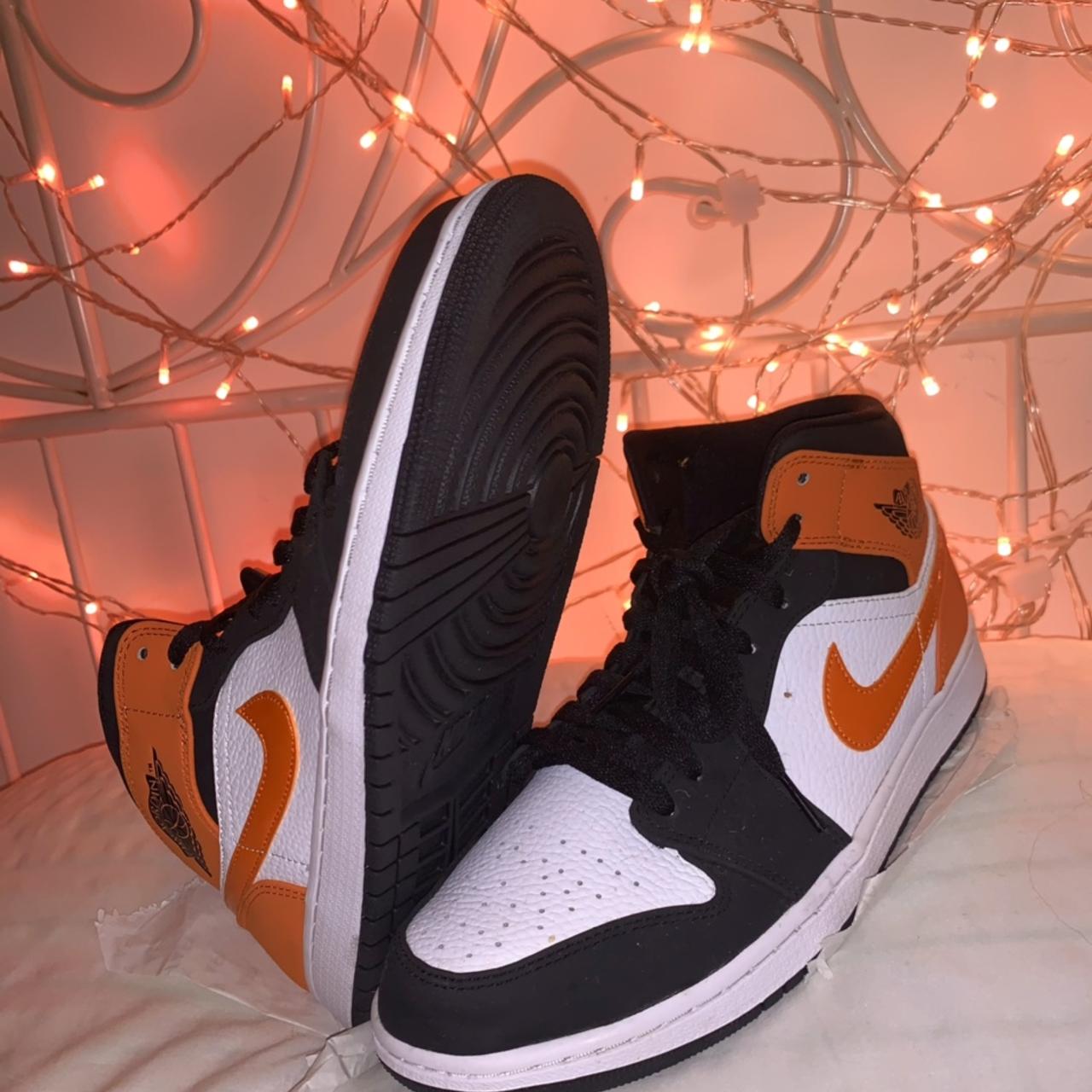 Jordan mid shattered sales backboard