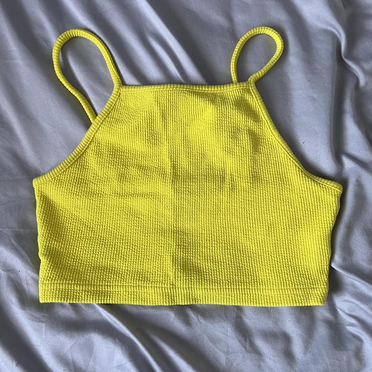 New Look Women's Yellow Crop-top | Depop