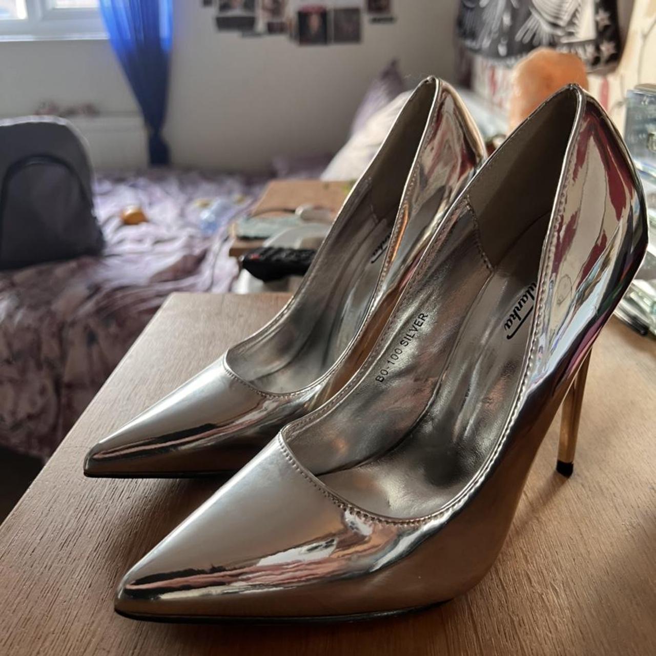 plt clear heels