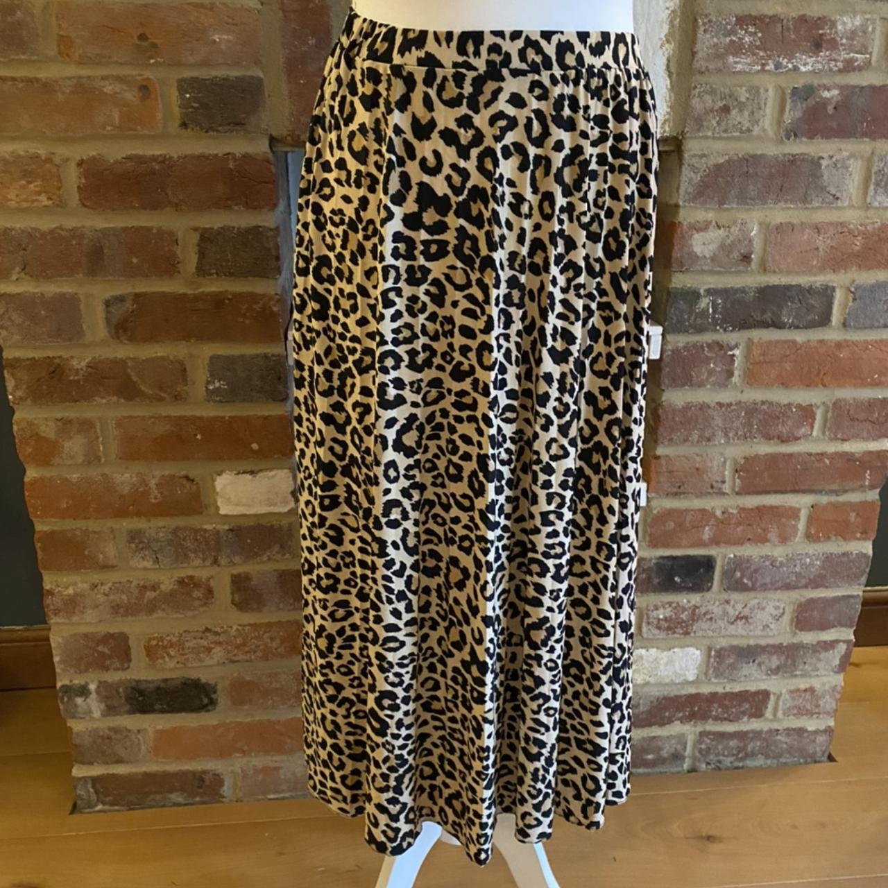 Oasis leopard print hot sale skirt