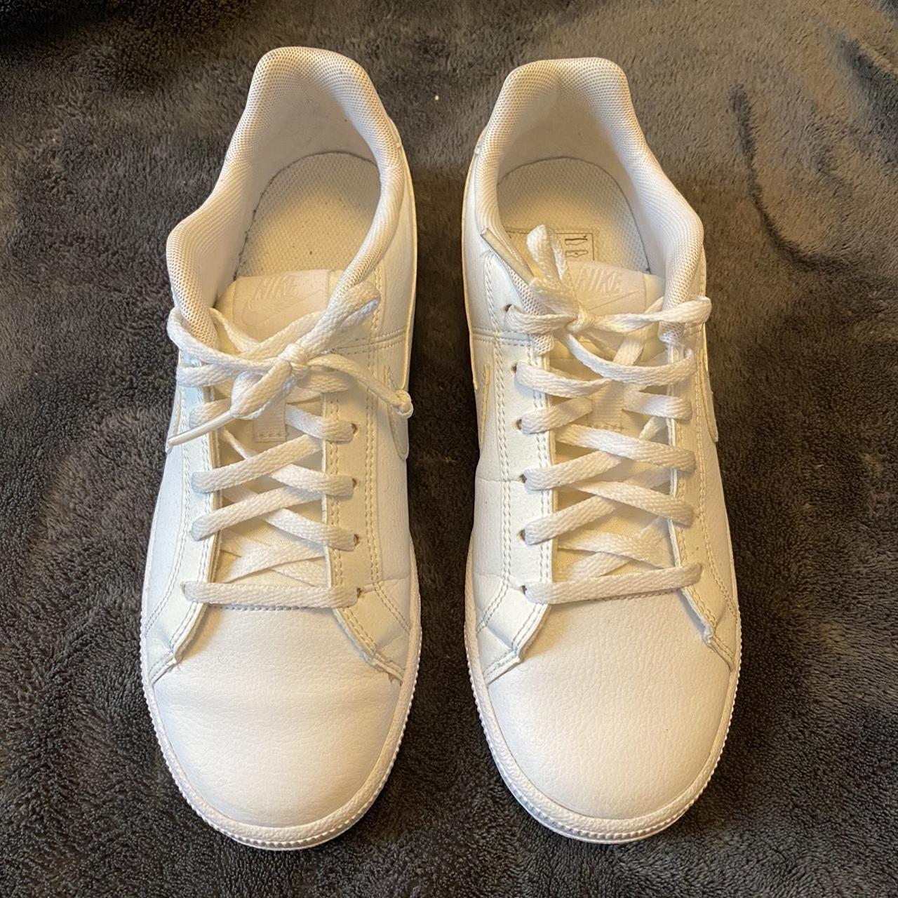 Nike Women's White Trainers | Depop